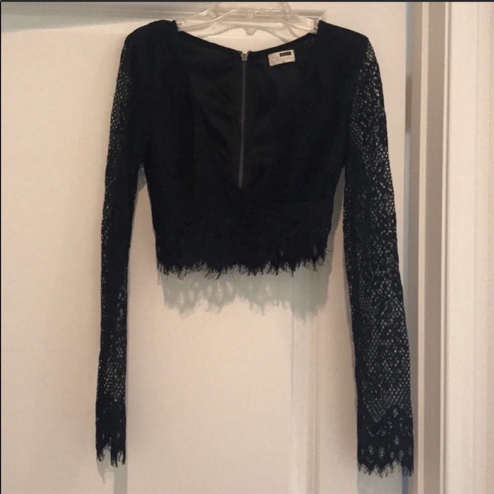 Black long sleeve lace plunging neckline crop top